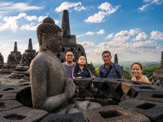 Full Day Borobudur Sunrise Tour from Punthuk Setumbu Hill