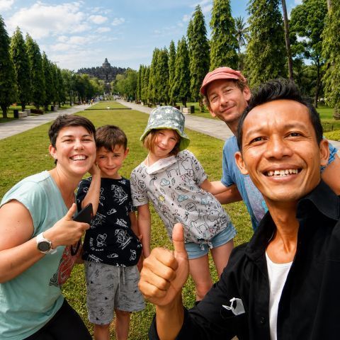 Car Rental with Driver from Yogyakarta to Borobudur