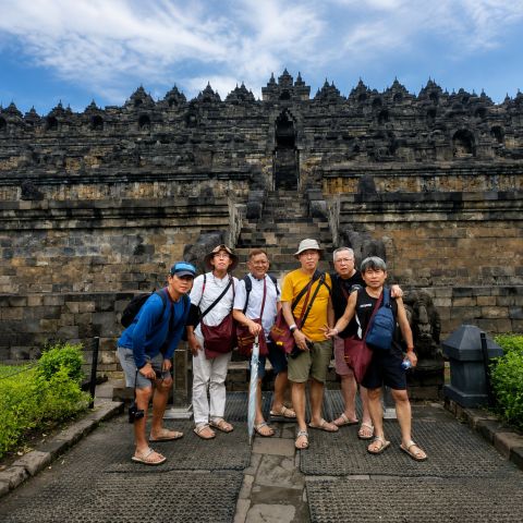 Private Car Rental with Driver in Java Island