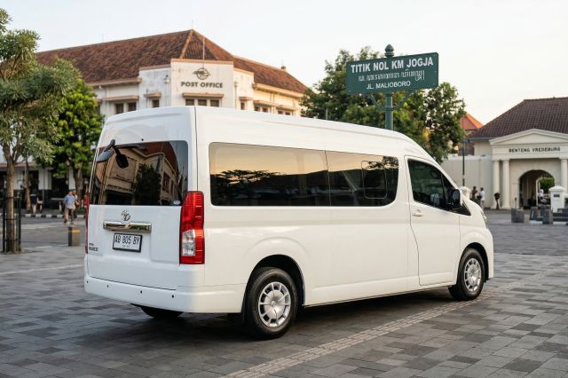 Rent a Minibus Hiace from Yogyakarta to Jakarta
