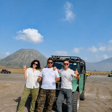 Private Car Rental with Driver to Mount Bromo