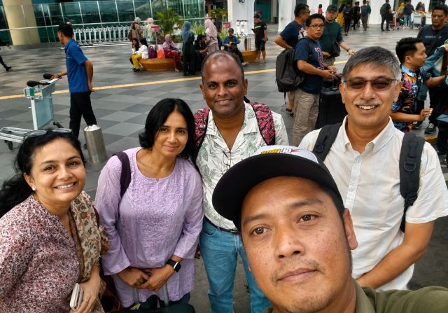 yogyakarta private driver, yogyakarta driver tour, explore yogyakarta with private driver, professional driver in yogyakarta