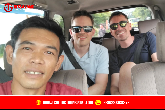 Hire a Car and Private Driver in Yogyakarta