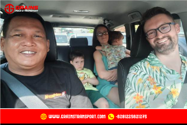Car Rental from Yogyakarta to Cetho and Sukuh Temples