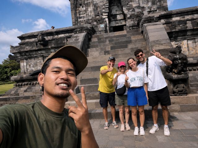 Car Rental with Driver in Java Island