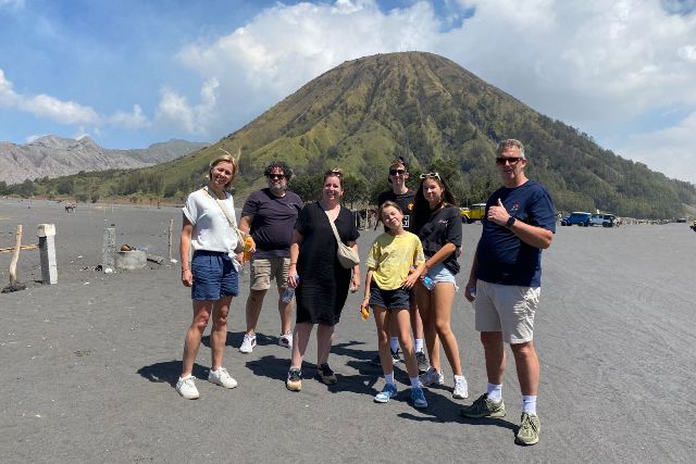 Rent a Car with Driver from Surabaya to Bromo